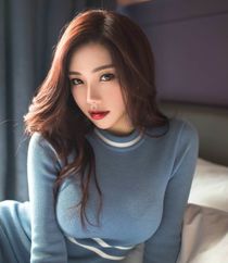Horny and old lesbian